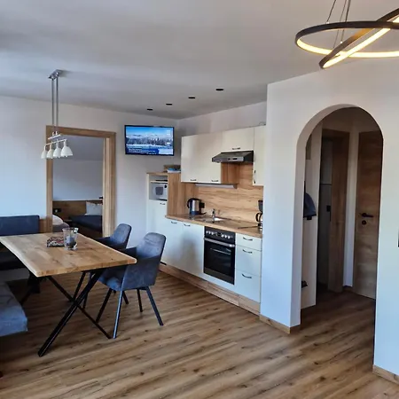Apartmenthaus Kristall Lägenhet